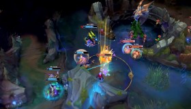 救世主！Rookie发条魔灵拉出完美大招，拯救队伍于水火。